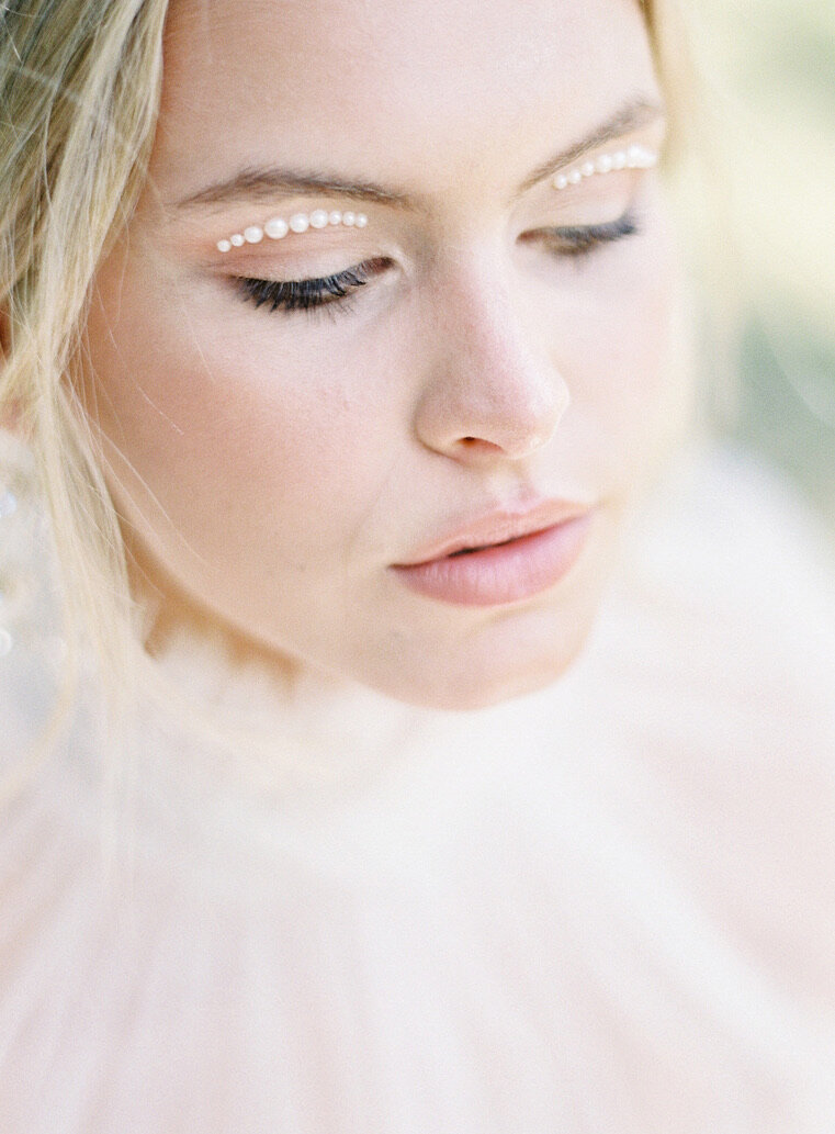 elegant-pearl-makeup-detail.jpg
