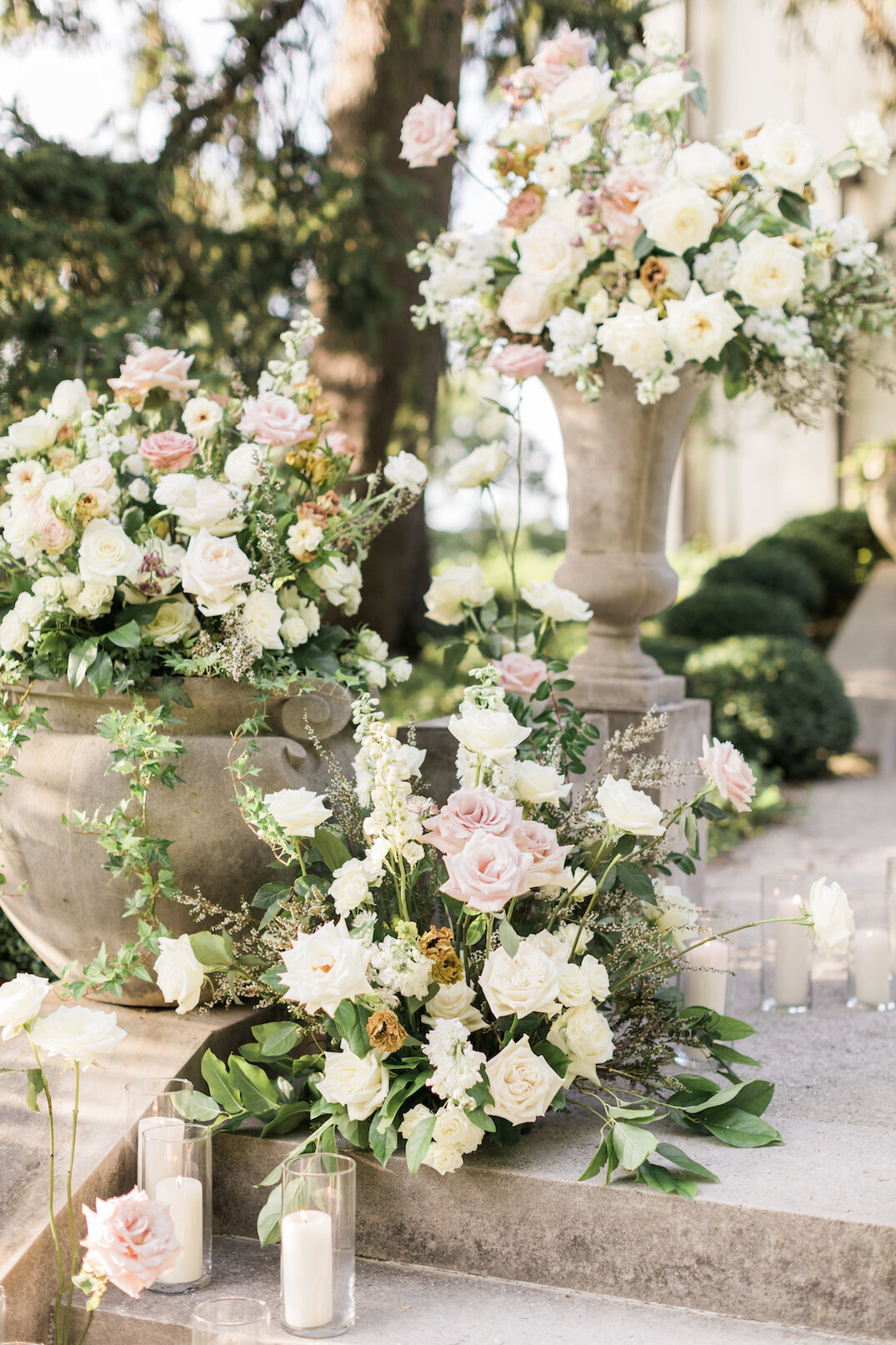 stunning-florals-wedding-estate.jpg