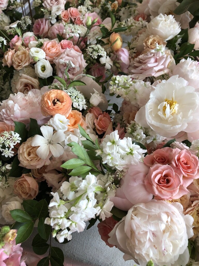 soft colors wedding florals .jpg